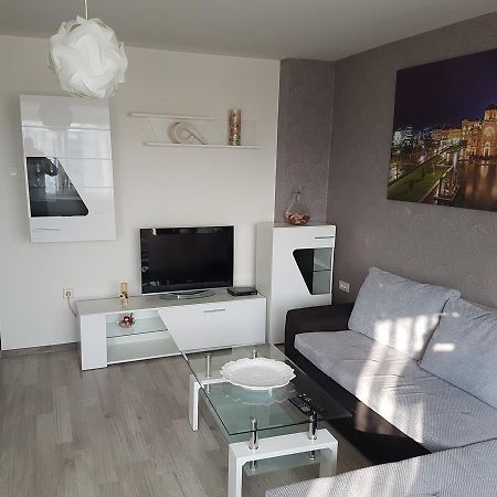 Apartman Vuk - Stan Na Dan บันยาลูกา ภายนอก รูปภาพ